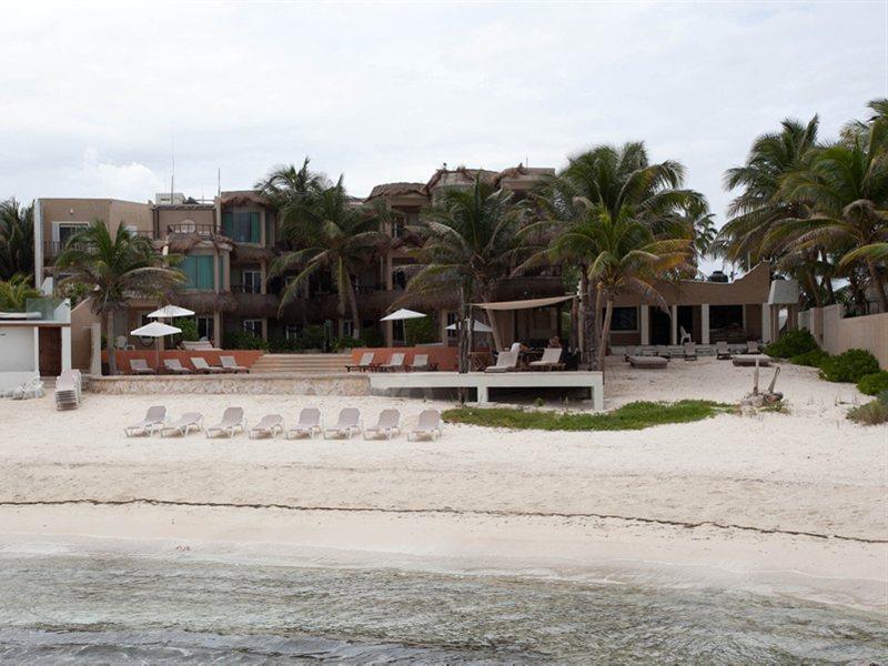 Hotel Playa La Media Luna Isla Mujeres Exteriör bild